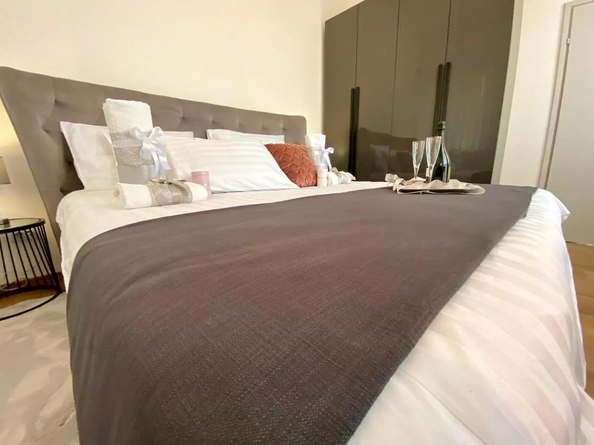 Apartment Ferienwohnung Apartman Sogni D'Oro Pula