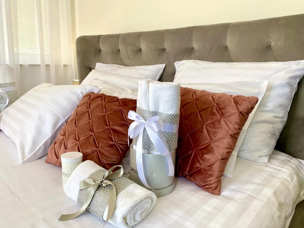 PUY Apartman Sogni D'Oro 아파트 0*, 풀라