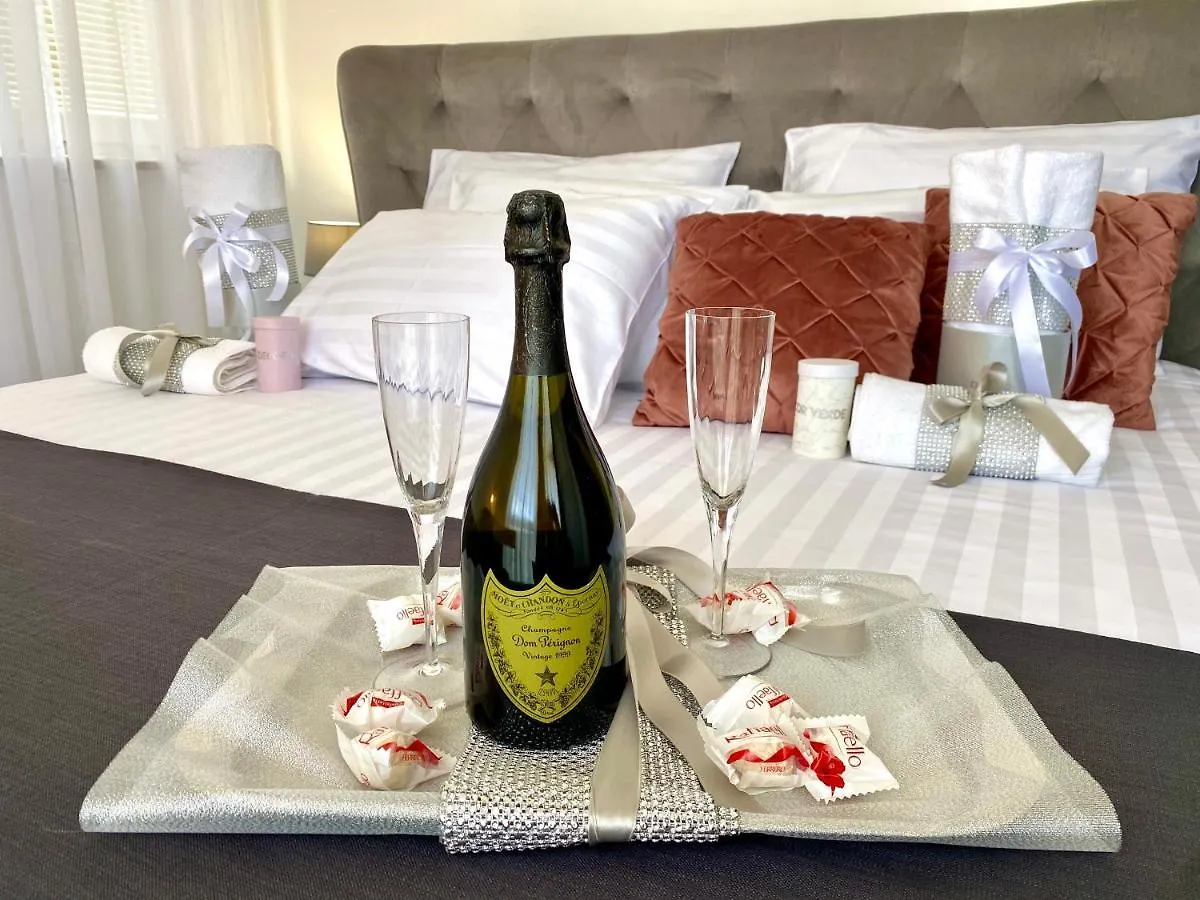 PUY Apartman Sogni D'Oro 아파트